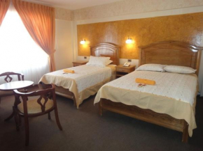 Отель HOTEL MAISON FIORI (Plaza Colon)  Кала Кала